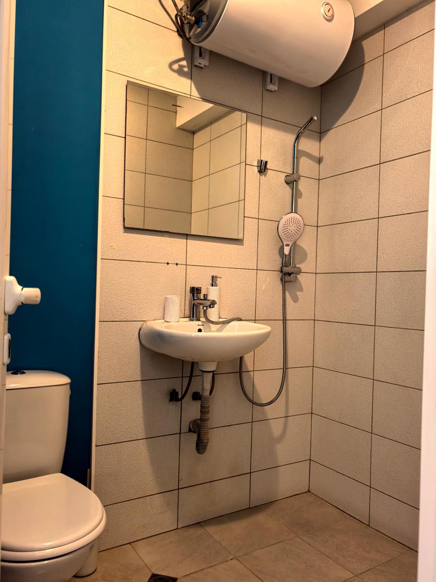 4 Rooms Пловдив Экстерьер фото