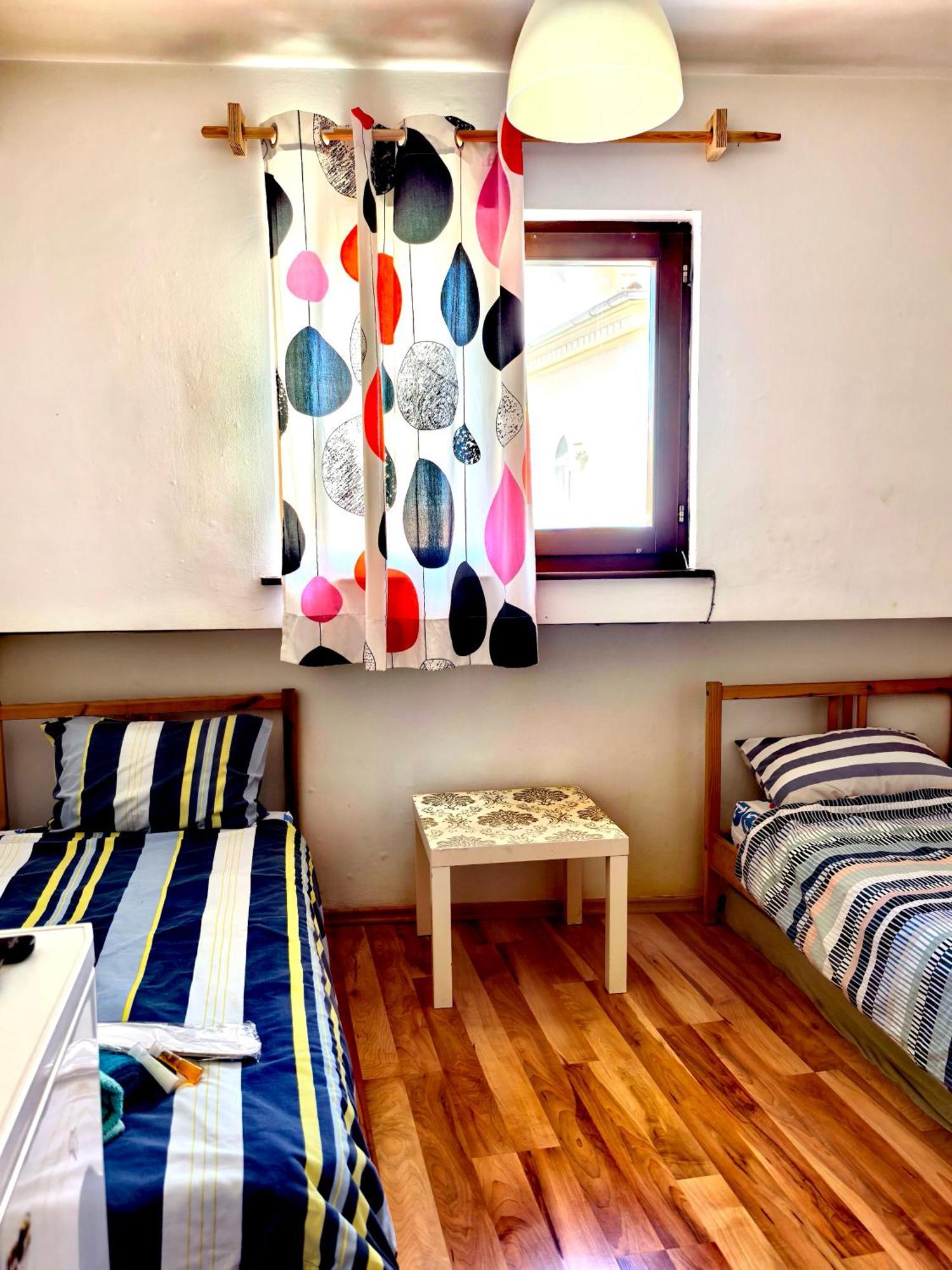 4 Rooms Пловдив Экстерьер фото