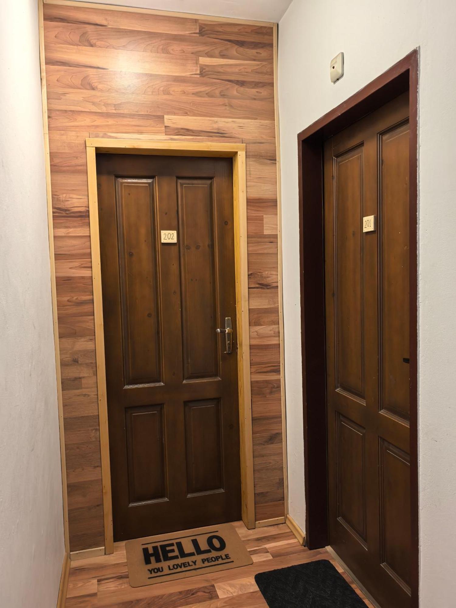 4 Rooms Пловдив Экстерьер фото