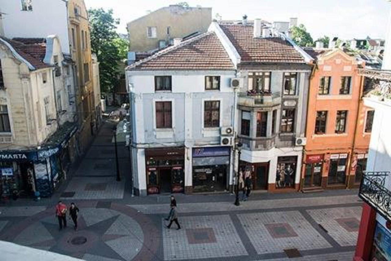 4 Rooms Пловдив Экстерьер фото